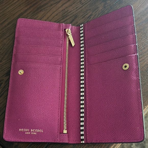 Henri Bendel Purple Wallet - Picture 3 of 3